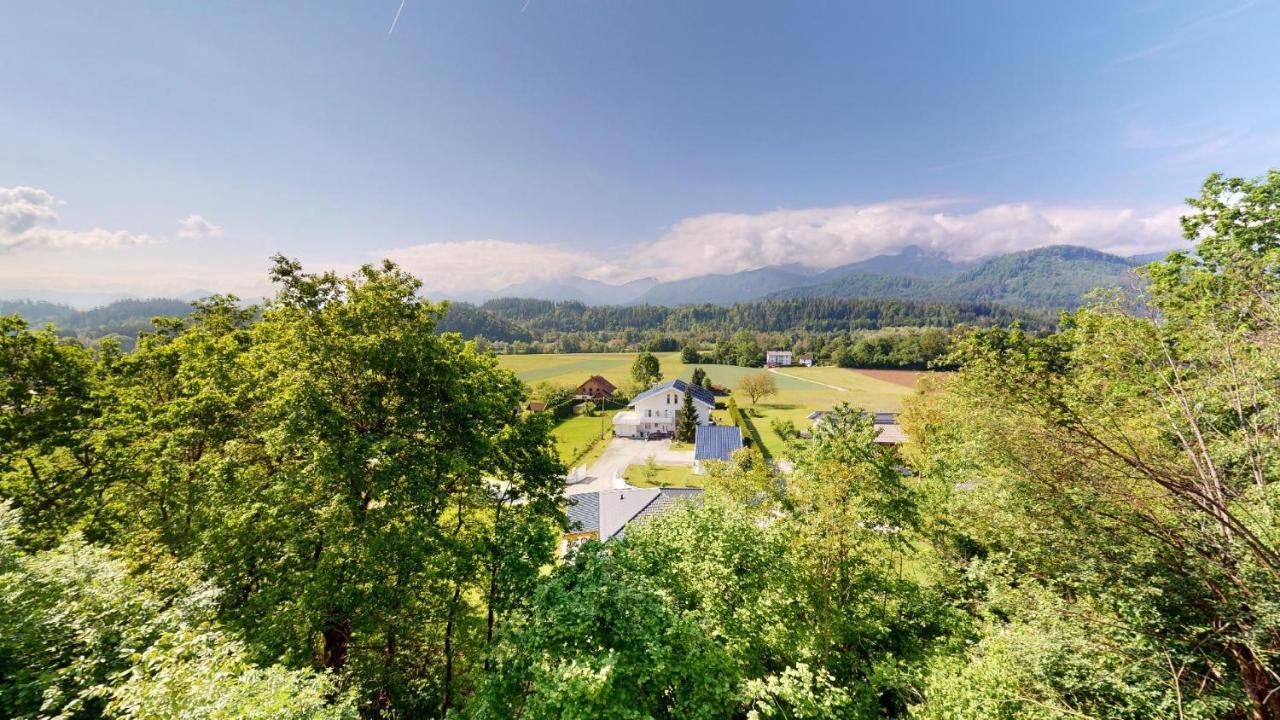 Modernes Ferienhaus Mit Panoramablick Rosegg Buitenkant foto